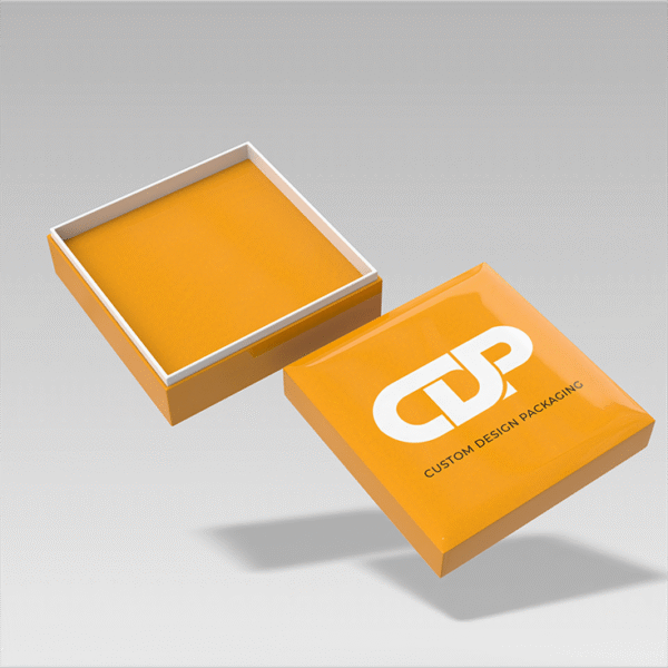 Square jewelry box with lid